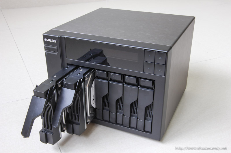 Blogger's Review asustor NAS 